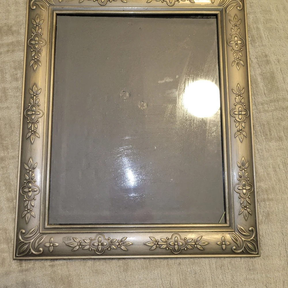 Picture frames - Picture 3 of 6